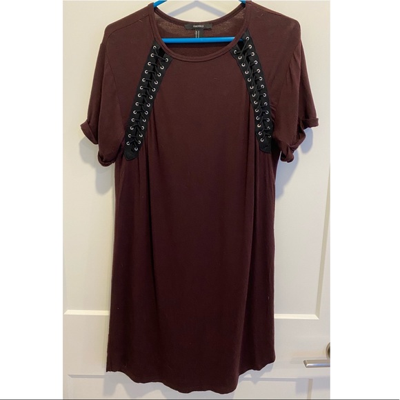 Forever 21 - Picture 1 of 2